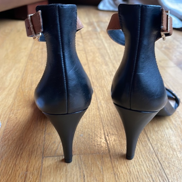 *NWOB* Gianni Bini / Maye Leopard Ankle Strap Dress Sandals / 7M - Picture 3 of 8